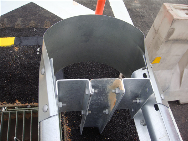 出口波形梁鋼護(hù)欄板 出口波形梁鋼護(hù)欄板