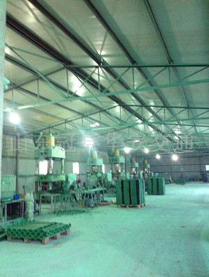 玻璃鋼防眩板生產車間